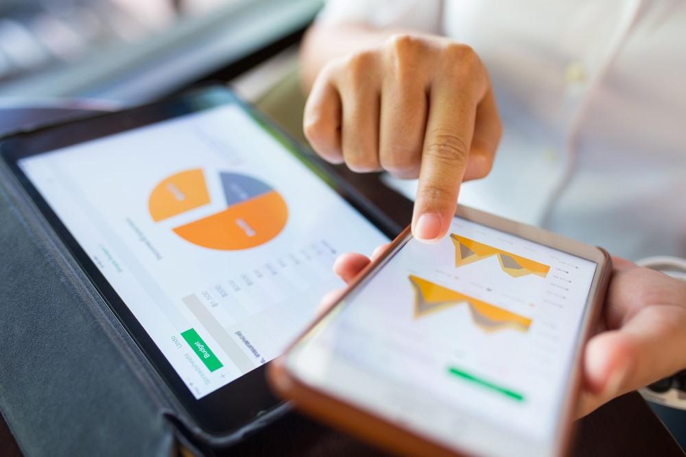 How Banks are using BI Platforms to Create Better Customer Experiences How Banks are using BI Platforms to Create Better Customer Experiences